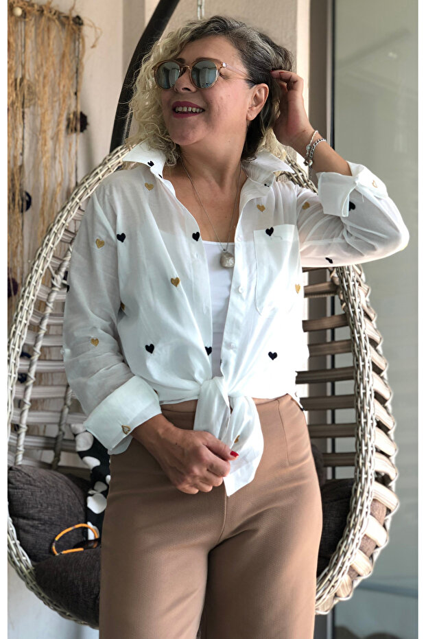 Kalp Nakışlı Gömlek - 7