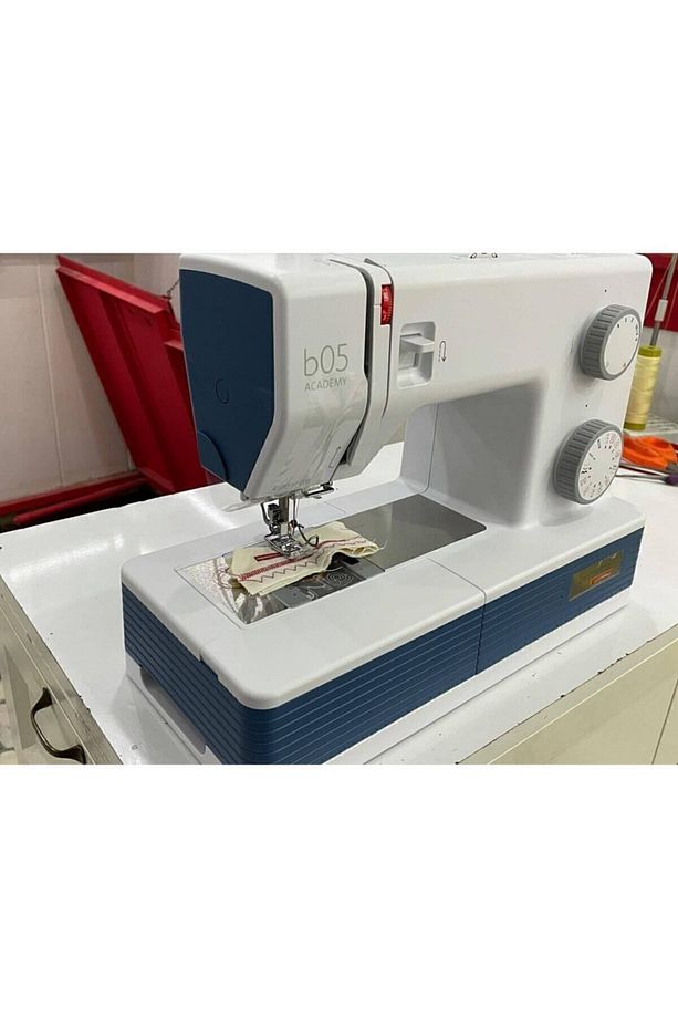 B05 Academy Dikiş Nakış Makinesi - 9