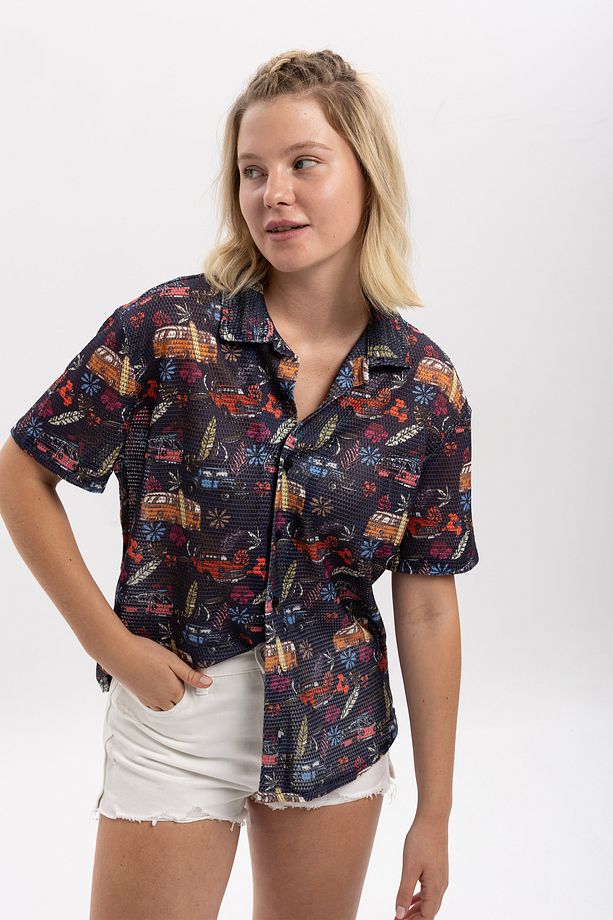 Kadın Retro Karavan Desenli %100 Polyester Örme Kısa Kollu Gömlek - 3