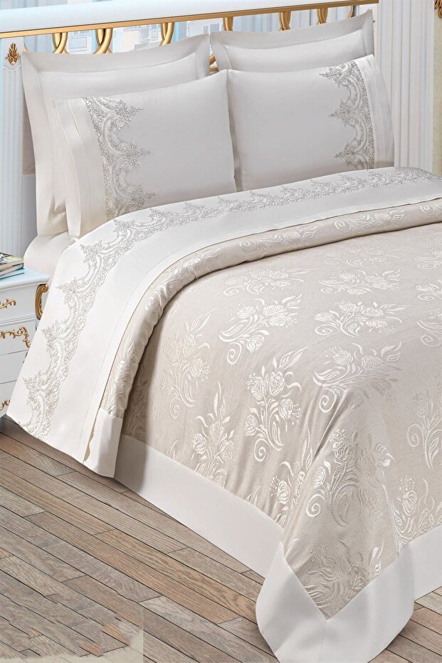 Cream French Lace Pique Set 6 Pieces