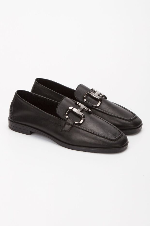 Black Matte Soft Leather Platinum Buckle Detailed Genuine Leather Shoes