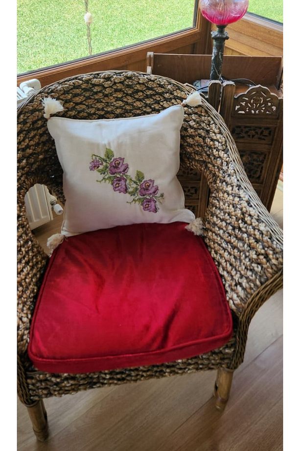 Kanaviçe İşlemeli Buldan İşi Kırlent Kılıfı 40cm x 40cm,Tek Kılıf,Mor Gül Desenli - 3