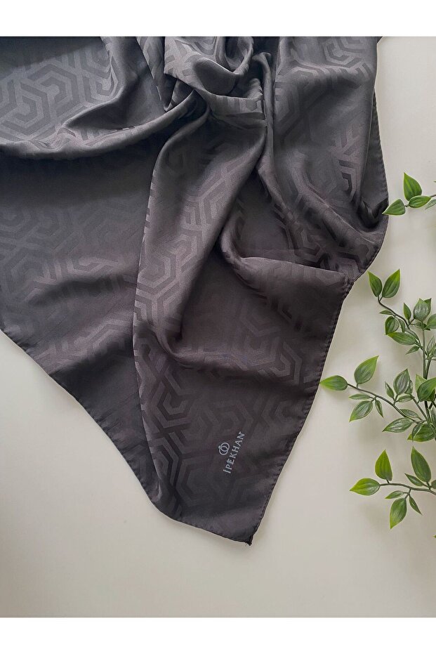 Drop Pattern Jacquard Shawl - 3