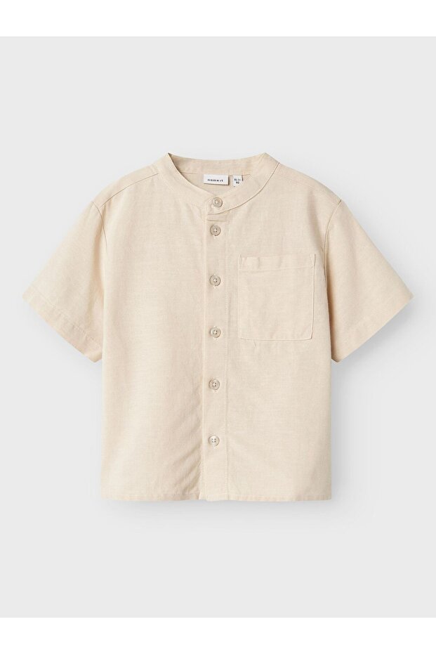 short-sleeved shirt