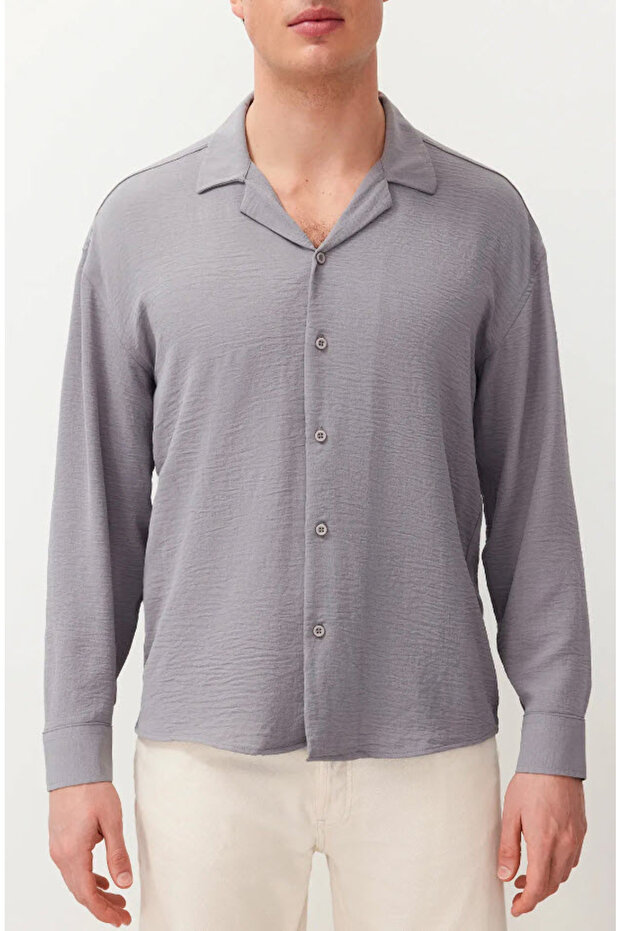 Açık Gri Oversize Fit Apaş Yaka Yazlık Keten Görünümlü Gömlek TMNSS23GO00053. - 4