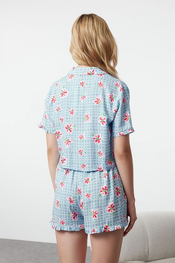 Açık Mavi Çiçekli Fırfırlı Viskon Şortlu Dokuma Pijama Takımı THMSS23PT00167 - 5