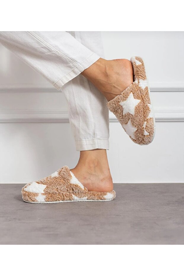 شبشب منزلي مغلق من الأمام مرصع بالنجوم - 2