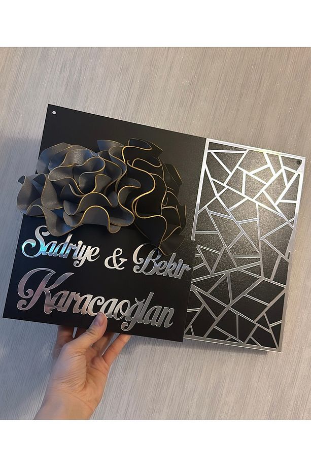 kapı süsü siyah ahşap isimli çiçekli - 2