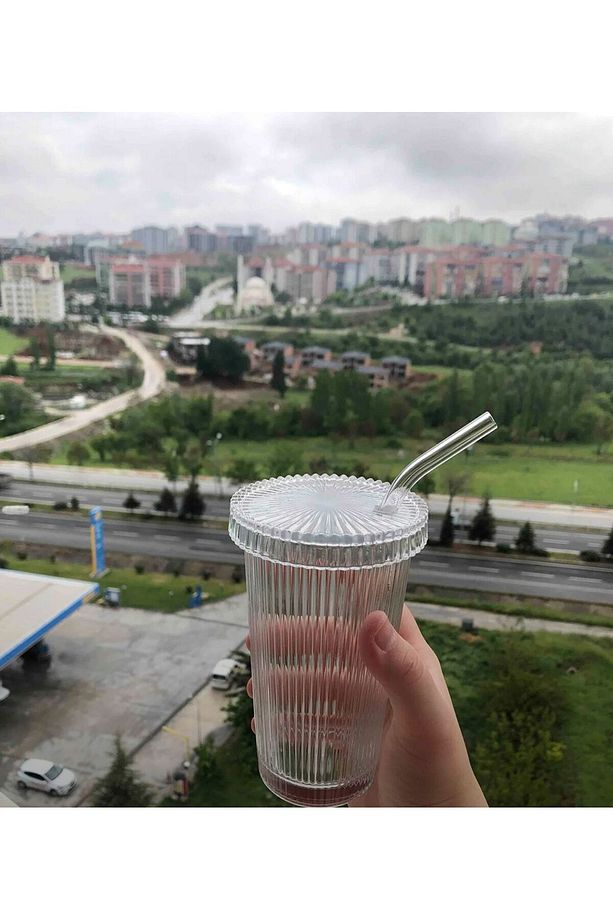 1 Adet 400 ml Cam Kapaklı Pipetli Origami Stil Cam Bardak | Kahve Ve Sunum Bardağı| Meşrubat Bardağı - 4