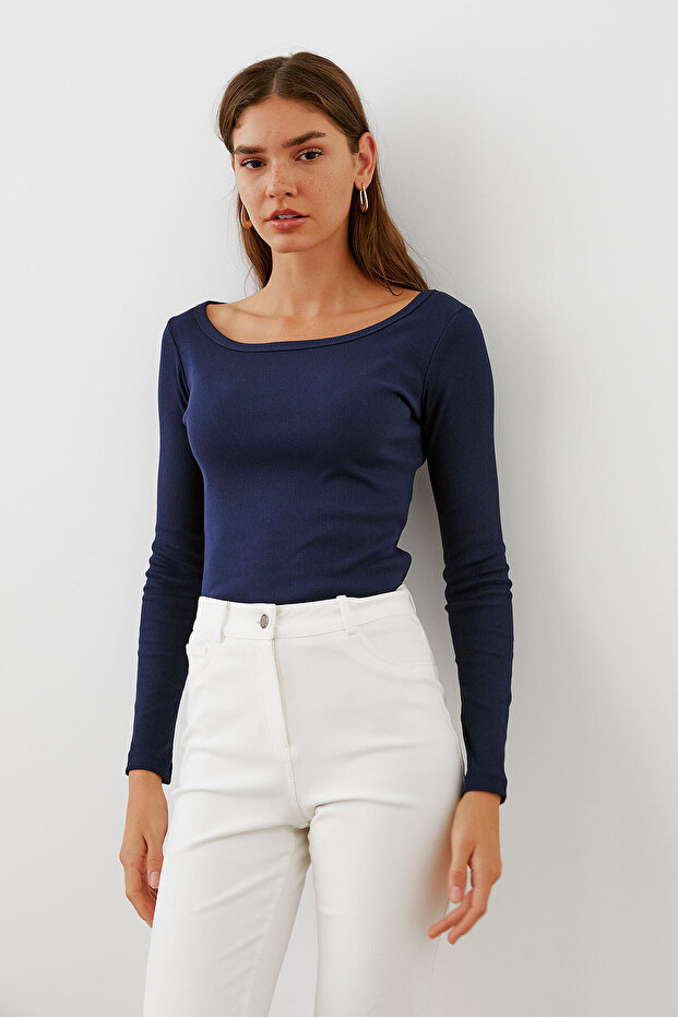 Kayık Yaka Basic  Body - 4