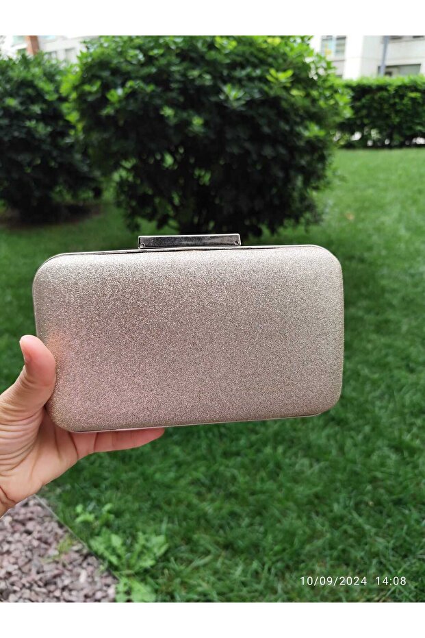 حقيبة سهرة منقوشة على الظهر موديل جديد - 3