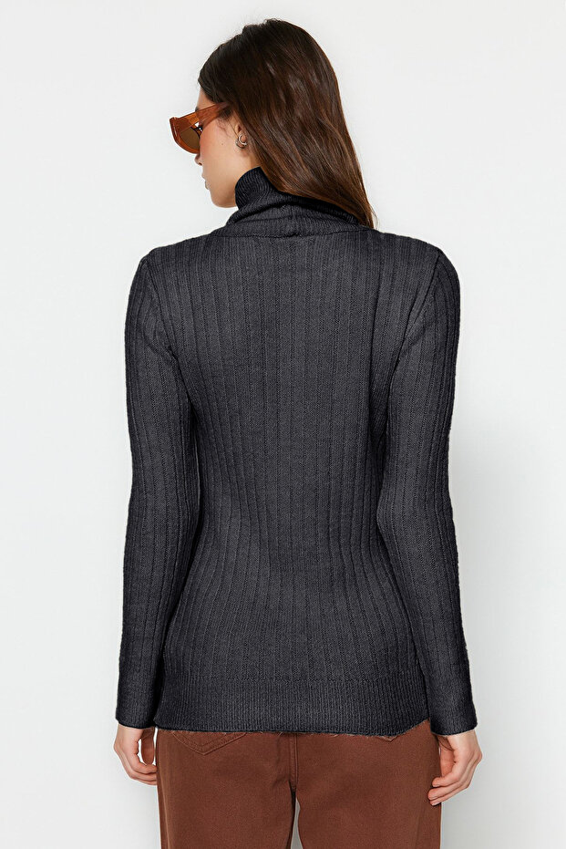Dunkelanthrazitfarbener, weicher, strukturierter Basic-Strickpullover TWOAW20FV0133 - 5