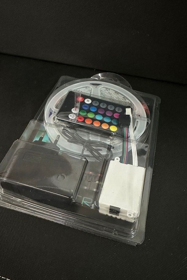 Şerit Led 5 Metre Animasyonlu Tak Çalıştır Kumandalı  Rgb Şerit Işık Aydınlatma kendinden yapışkanlı - 1