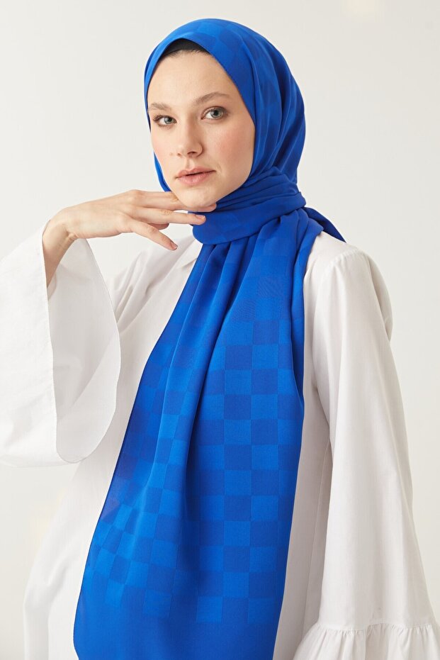 Checkerboard Pattern Shawl - 1