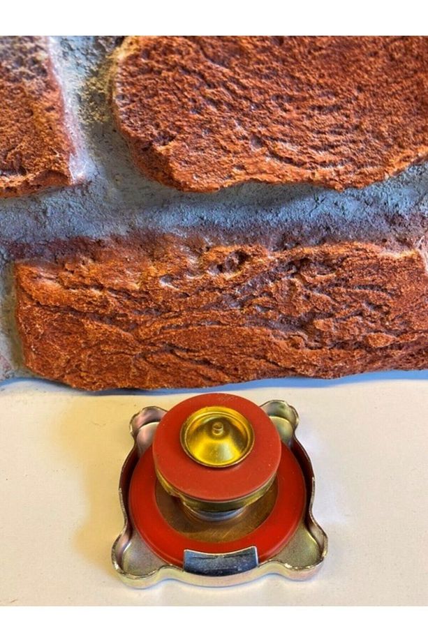 0,8 Tofaş Kırmızı Conta Orjinal Otomobil Radyatör Kare Tip Kapak - 1