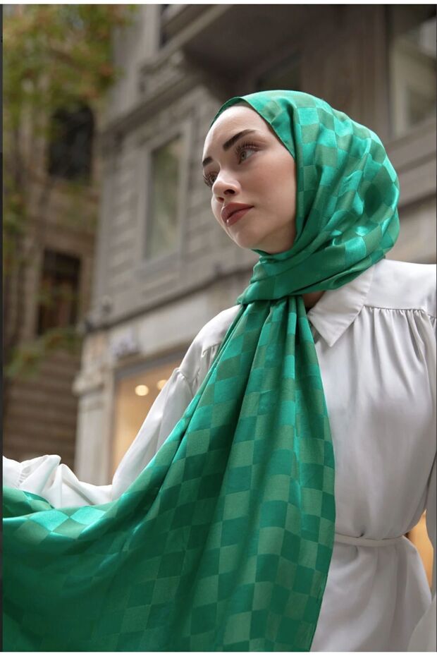 Shawl - Checkerboard Pattern Jacquard Shawl Seasonal Fabric Fashion Product Trend