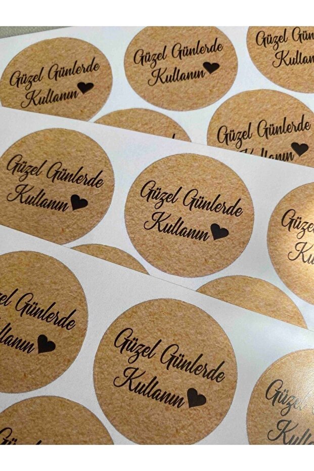 ENGINPRINT Kuşe Sticker (4x4cm) 78 Adet - Güzel Günlerde Kullanın- Kraft Görünümlü