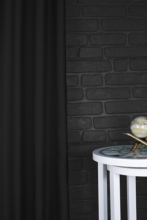 Tek Kanat Blackout - 2