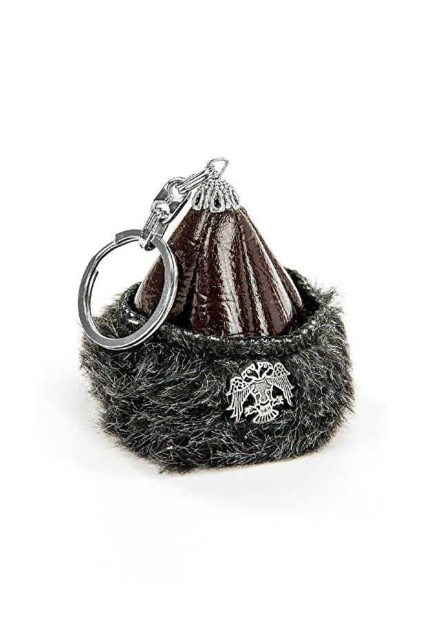 سلسلة مفاتيح صغيرة باللون البني - 2