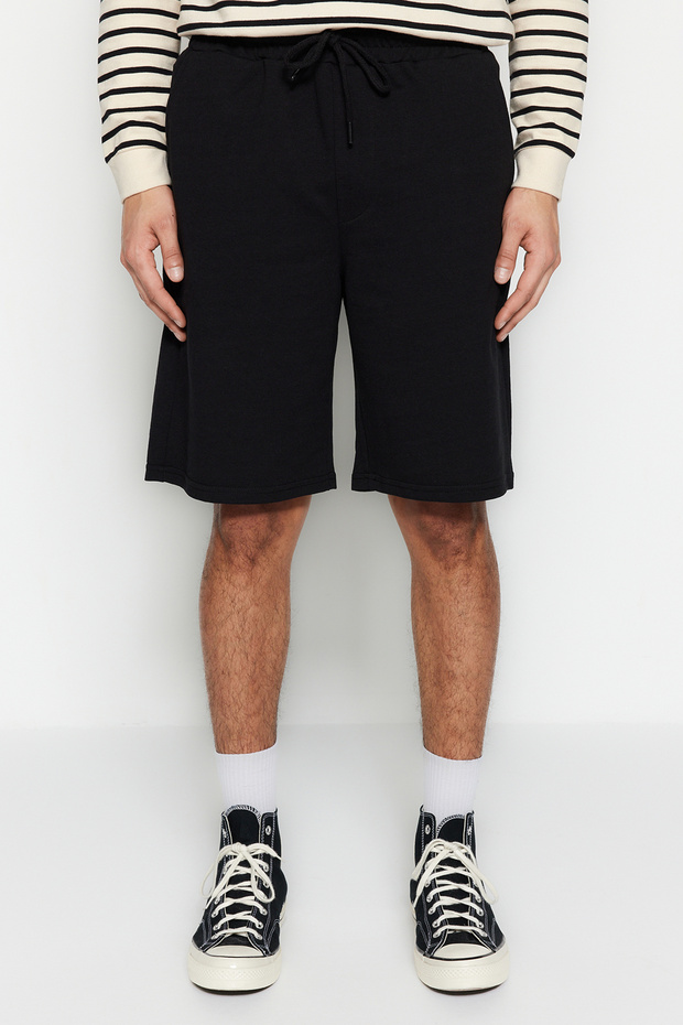 Basic Siyah Oversize/Geniş Kesim Lastik Belli Bağcıklı Şort TMNSS22SR0257 - 9