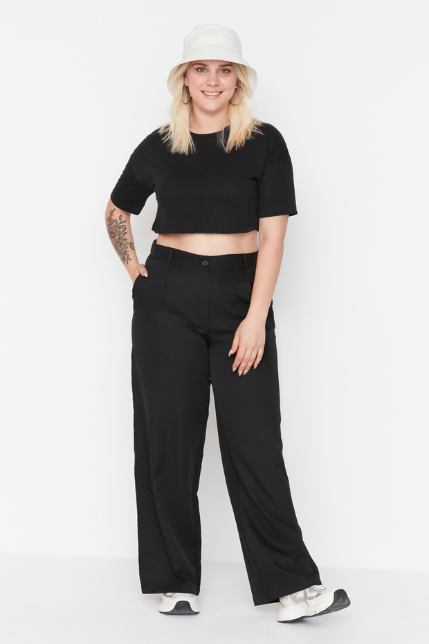 Siyah Wide Leg/Geniş Paça Pileli Dokuma Büyük Beden Kumaş Pantolon TBBAW23AR00007 - 1
