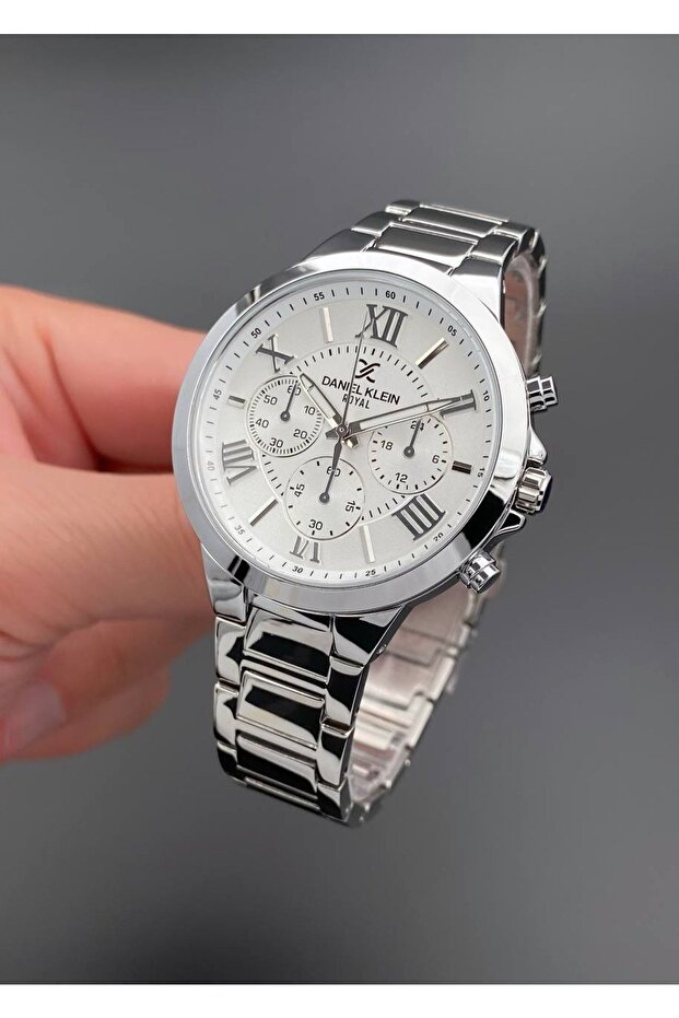 Women's Wristwatch Silver Color 3 Atm Water Resistance