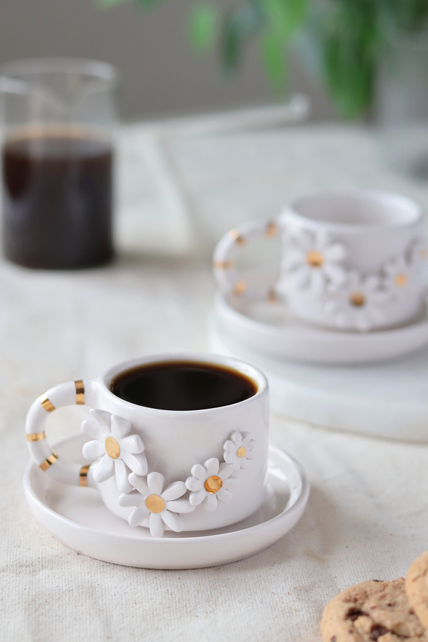 Handmade Set of 2 Flower Decorated Ceramic Cups with 24K Gold Decoration 120ml