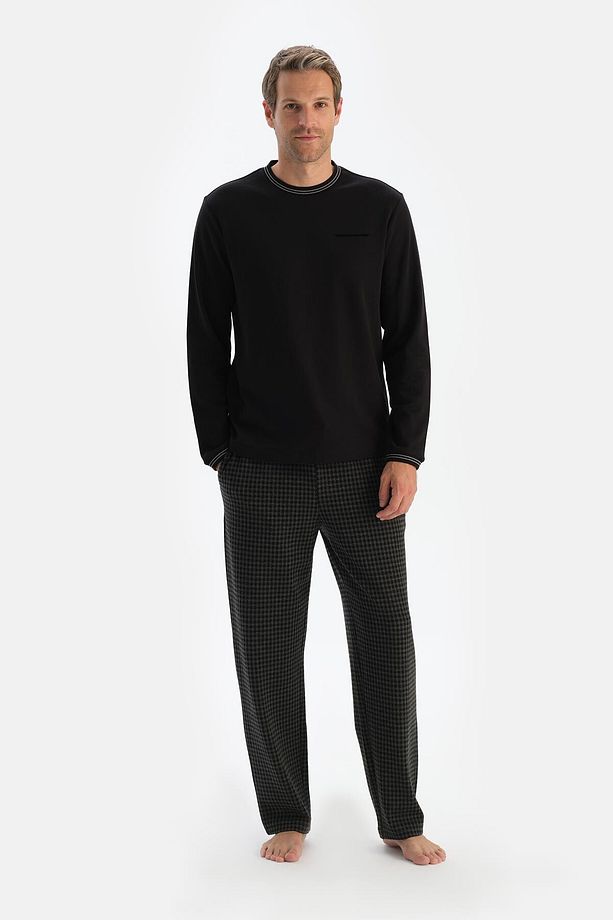 Siyah Bisiklet Yaka Uzun Kollu Altı Desenli Pijama Takımı - 1