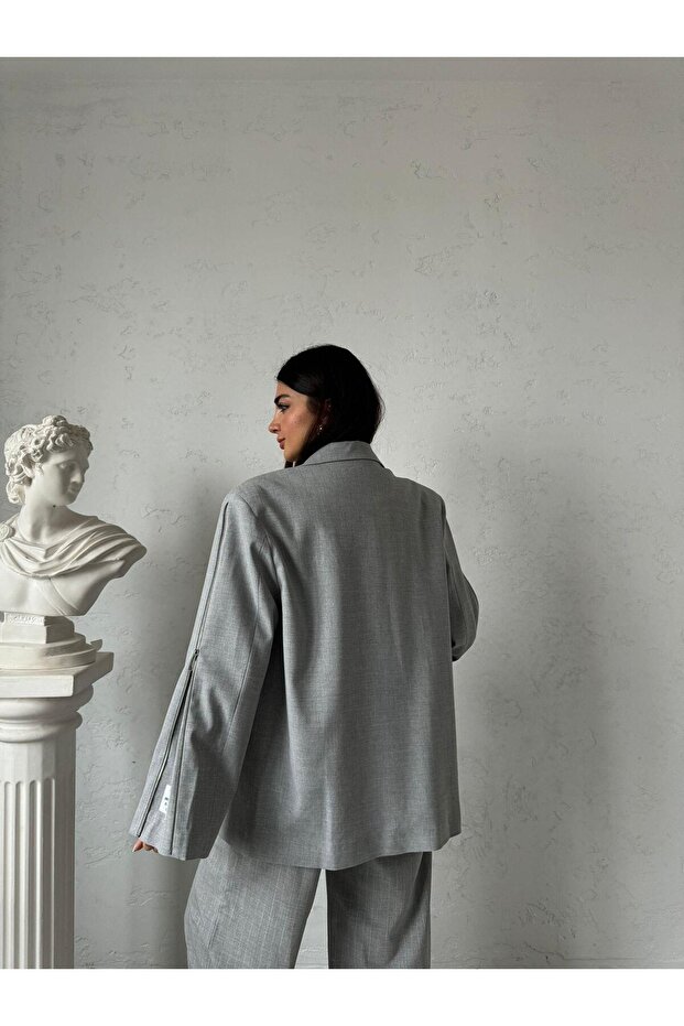 سترة رمادية دائما - 8