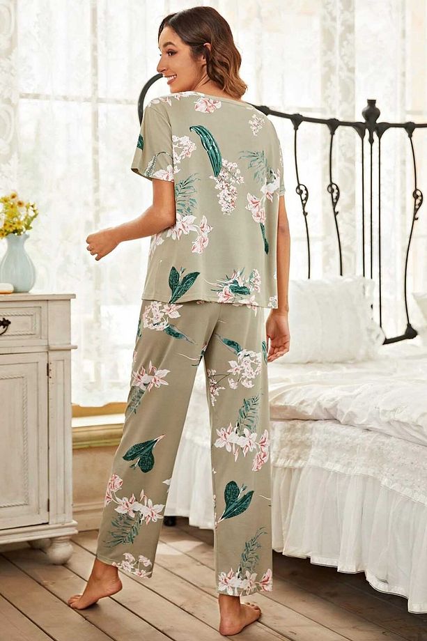 Çicek Baskılı Soft Kumaş Kısa Kollu Pijama Takımı - 2