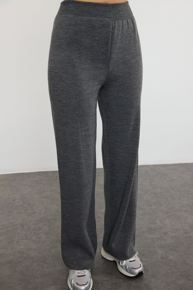 Anthrazitfarbenes Basic-Strickset mit weiter Passform - Tedaw25Au00004 - 3