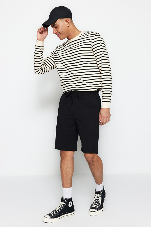 Basic Siyah Oversize/Geniş Kesim Lastik Belli Bağcıklı Şort TMNSS22SR0257 - 6