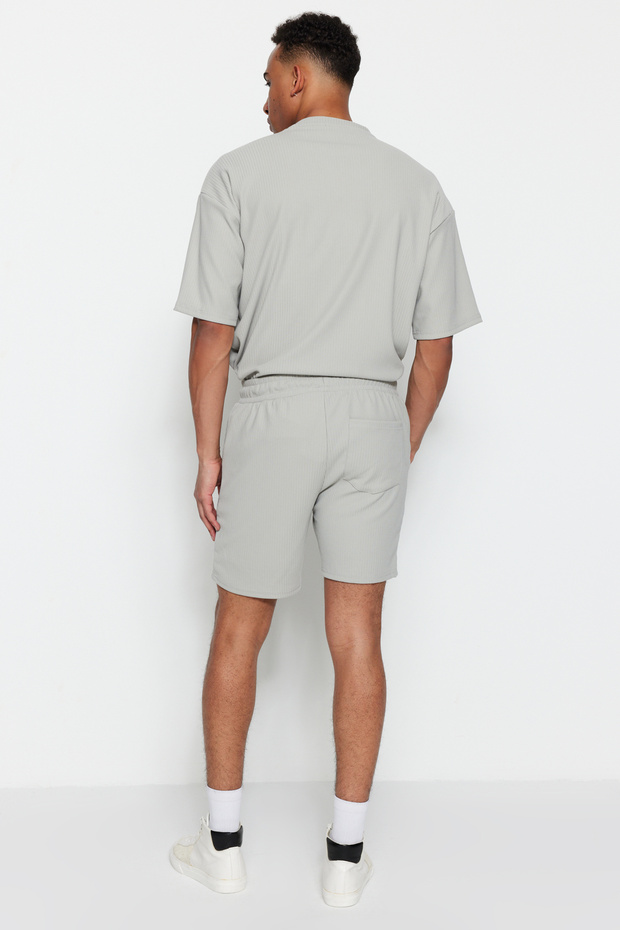 Gri Regular/Normal Kesim Orta Boy Kordonlu Dokulu Şort TMNSS23SR00039 - 7