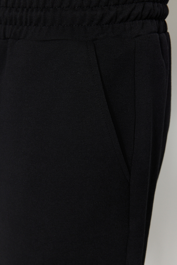 Basic Siyah Oversize/Geniş Kesim Lastik Belli Bağcıklı Şort TMNSS22SR0257 - 11