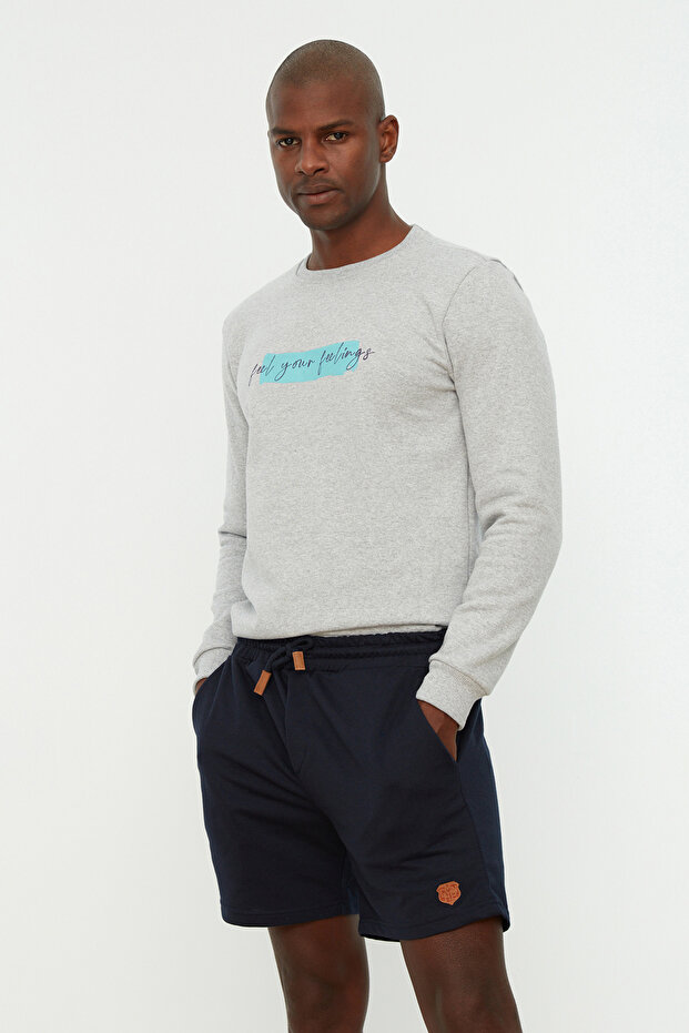 Marineblaue, normal geschnittene, kurze Shorts mit PU-Etikett und elastischer Taille und Schnürung TMNSS22SR0403 - 6