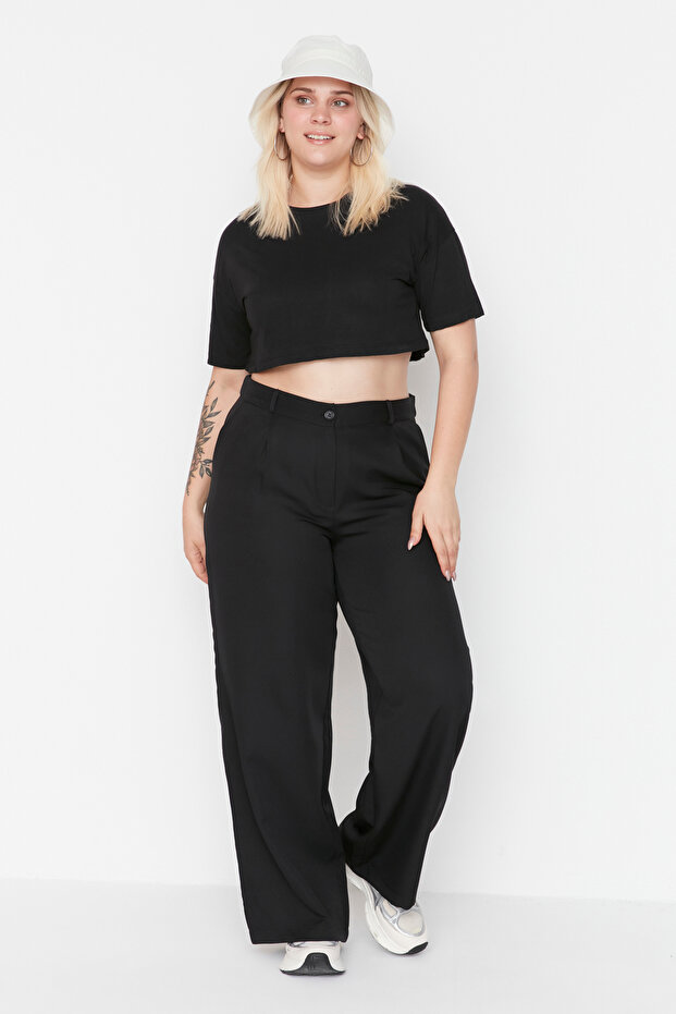 Siyah Wide Leg/Geniş Paça Pileli Dokuma Büyük Beden Kumaş Pantolon TBBAW23AR00007 - 5