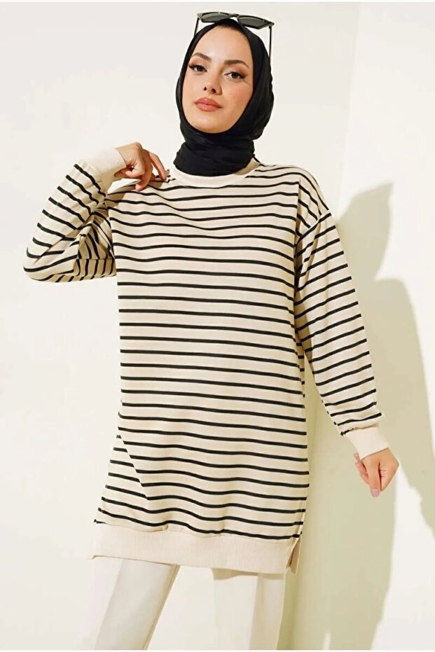 سويت شيرت مخطط من نوع TESETUR TUNIC