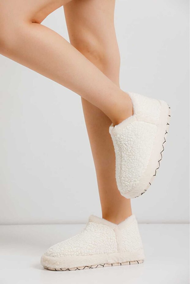 Women's Lightweight Fluffy Slippers Does Not Make Noise Thick Sole Home Shoes
