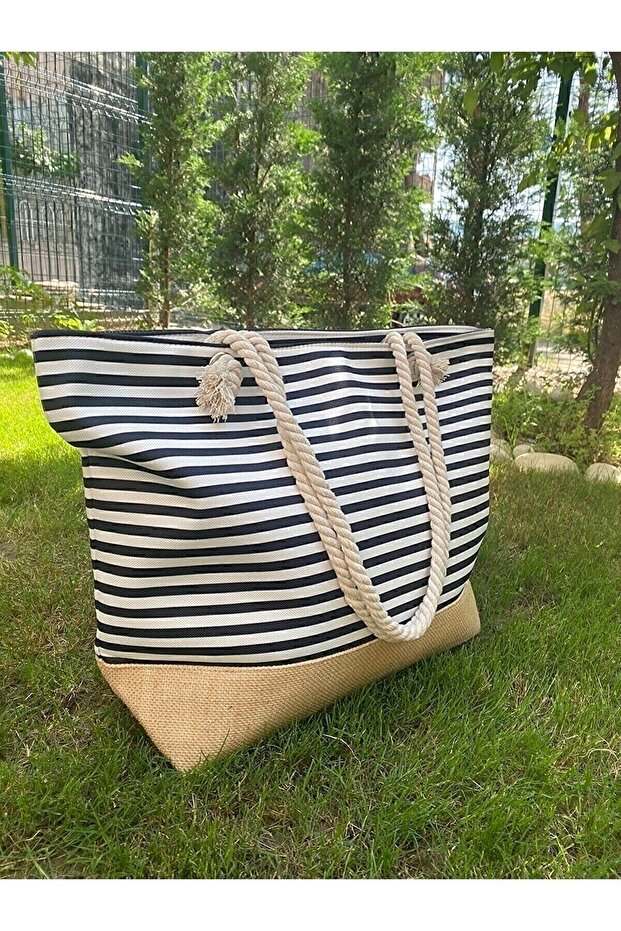 Women's Straw Jute Fabric Bag Hand And Shoulder Beach Bag