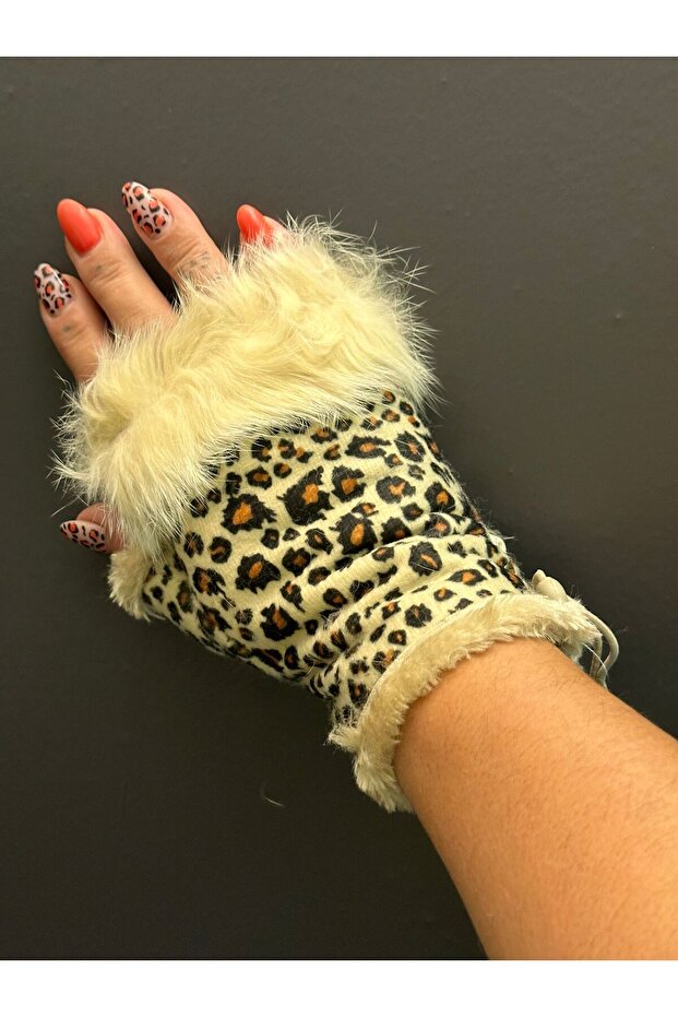 Leopard Pattern Fingered Gloves - 4