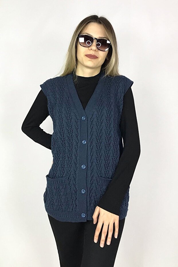 Women's V-Neck Thick Wool Goose Feet Patterned Knitwear Buttoned Pocketed Mother Vest