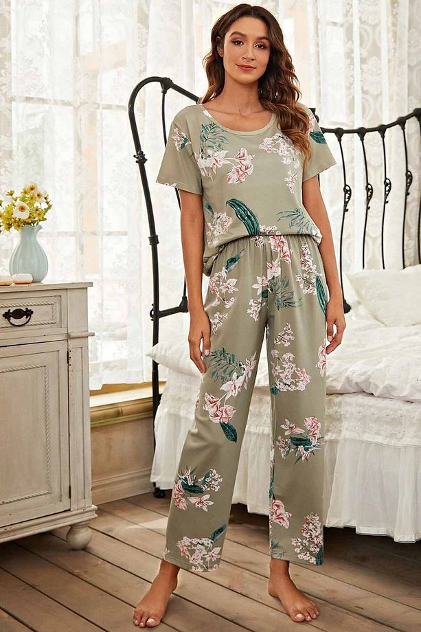 Çicek Baskılı Soft Kumaş Kısa Kollu Pijama Takımı - 4