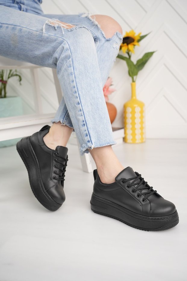 Zerenyus High-Sole Black Sneakers - Yldz006