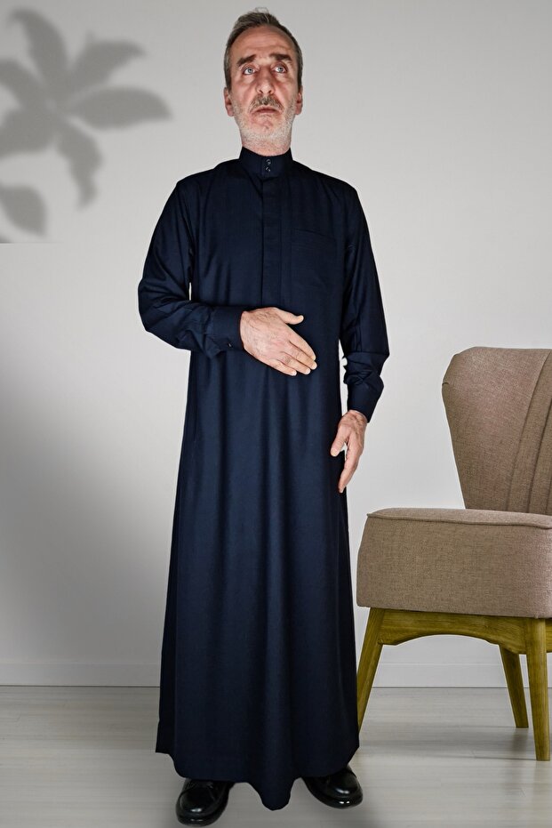 Hajj Umrah Clothes/Front Buttons Hidden and Long Sleeve Buttoned Pocket/Prayer Robe