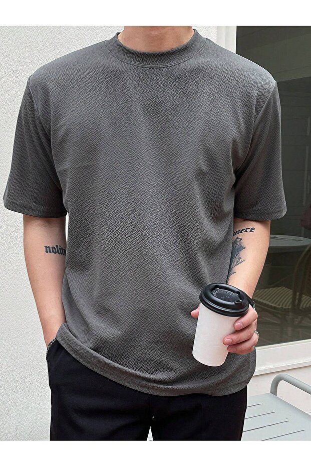 تي شيرت أساسي برقبة دائرية للرجال - 6