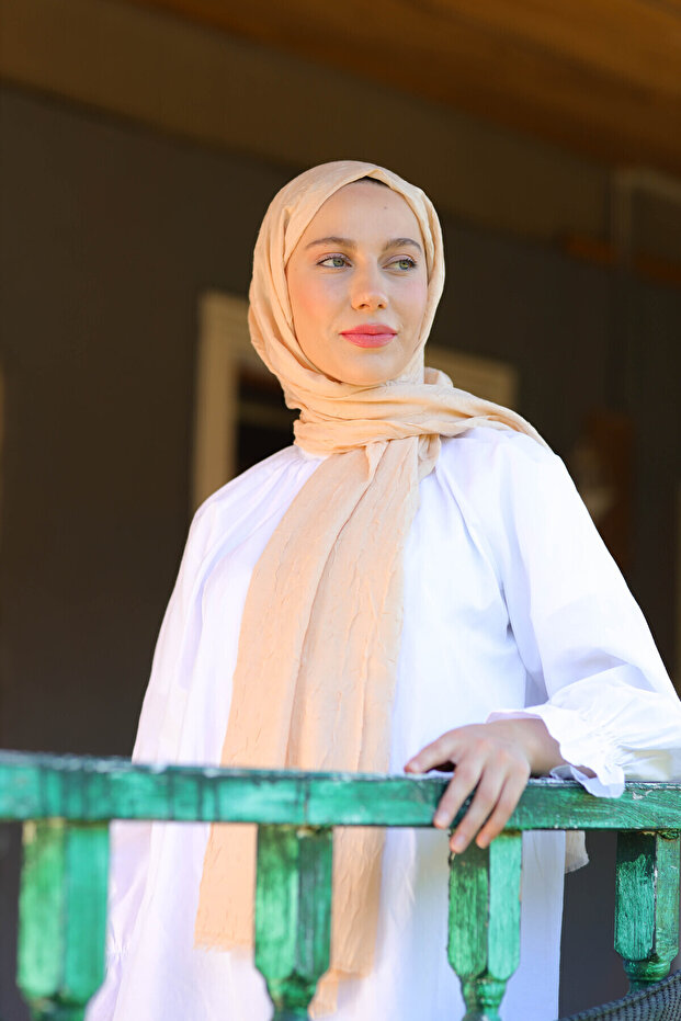 شال بامبو كراش للنساء المحجبات بلون السلمون الفاتح