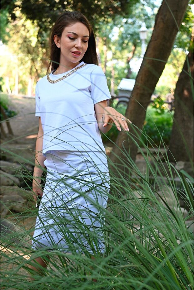 Women's Double Skirt Set with Necklace Accessory Detail 3381