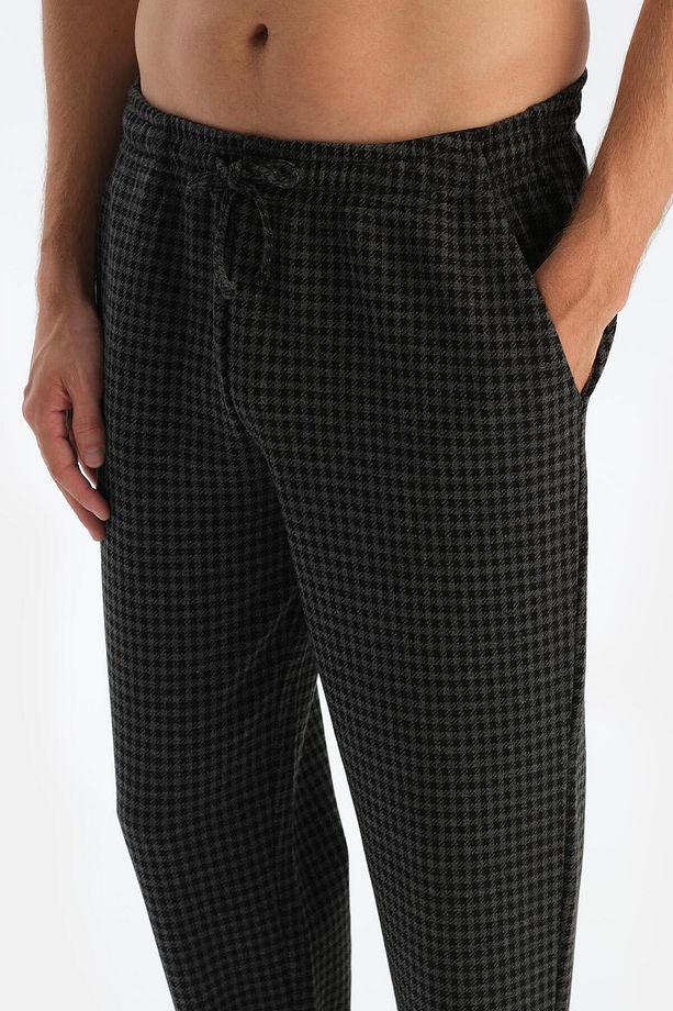 Siyah Bisiklet Yaka Uzun Kollu Altı Desenli Pijama Takımı - 6