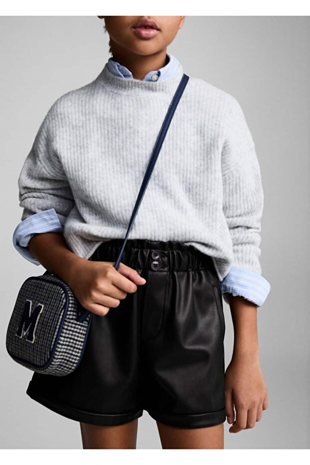 Deri Görünümlü Şort - 7