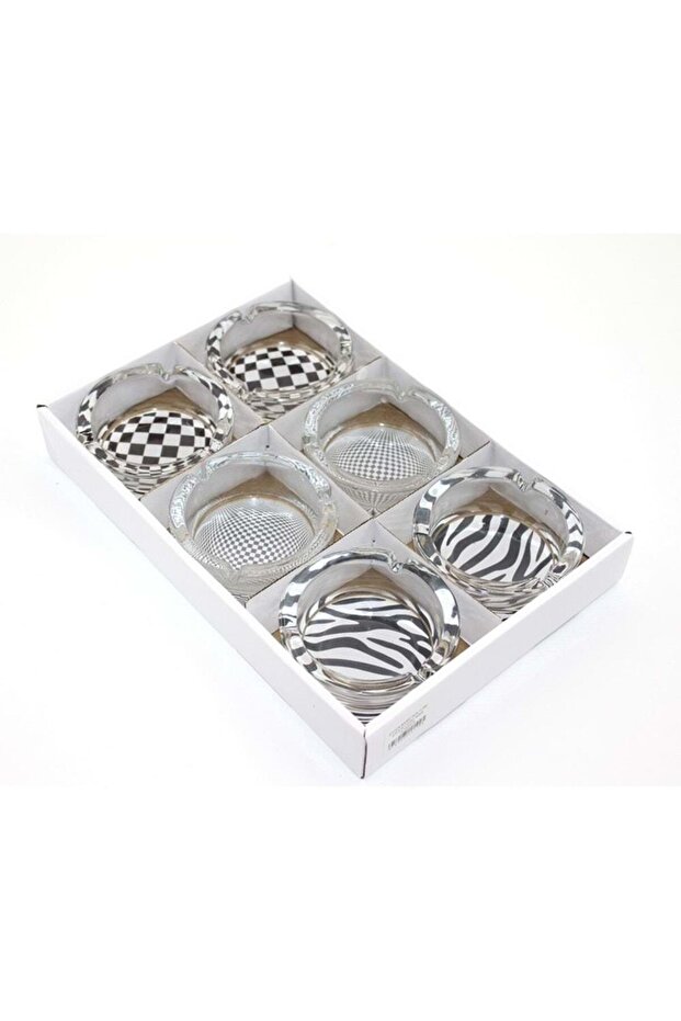 1 Glass Ashtray